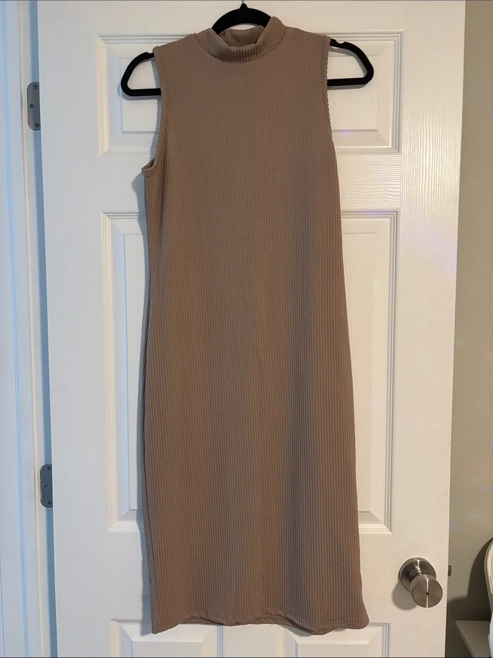 Olivia Rae Sleeveless Ribbed Midi Dress - Taupe